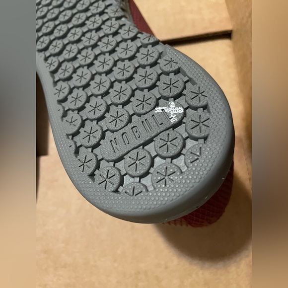 NOBULL Cabernet Superfabric Trainer new without box - Picture 7 of 8